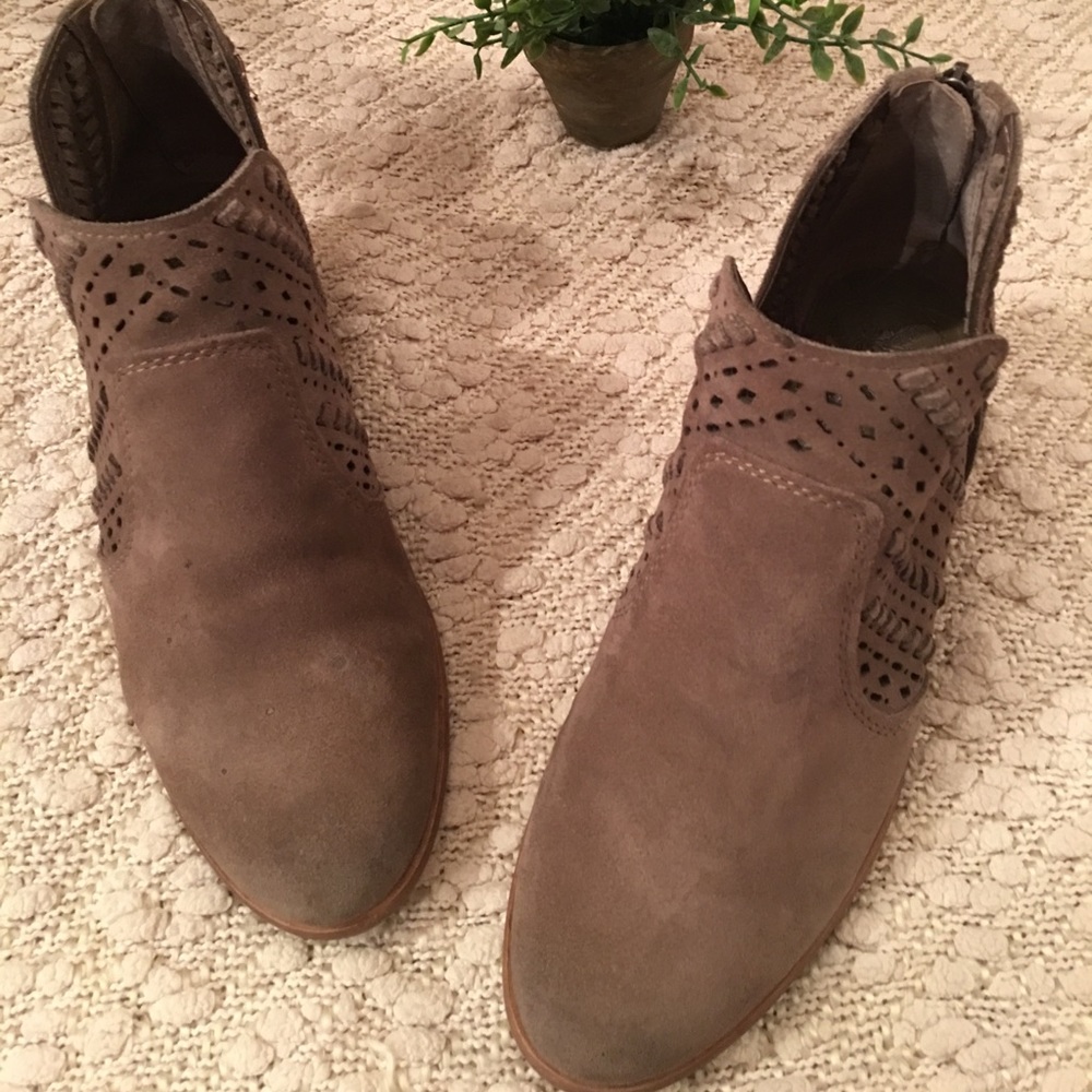 Vince Camuto Tan Bootie